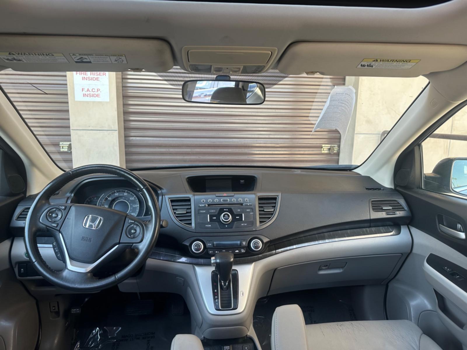 2012 BLUE /GRAY Honda CR-V leather (JHLRM3H70CC) with an 4 CYLINDER engine, Automatic transmission, located at 30 S. Berkeley Avenue, Pasadena, CA, 91107, (626) 248-7567, 34.145447, -118.109398 - Photo #15